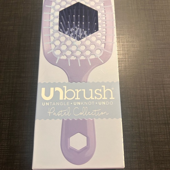 Blue Untouch Detangling Hair Brush - Picture 2 of 5